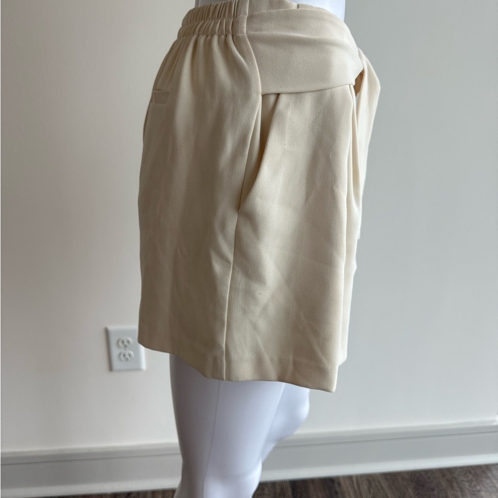 A LOVES A Tie Front Cream Dress Shorts - Picture 2 of 5